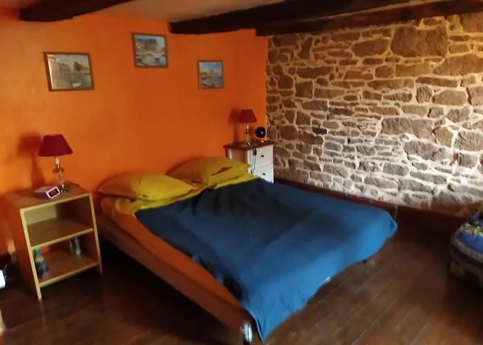 Maison En Granit Bleue