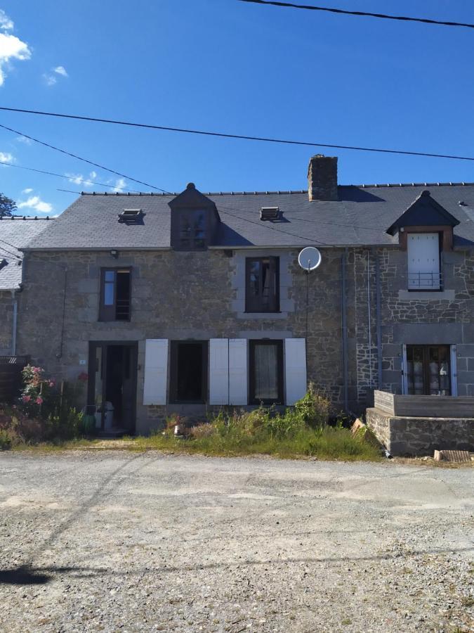 Maison En Granit Bleue Homestay