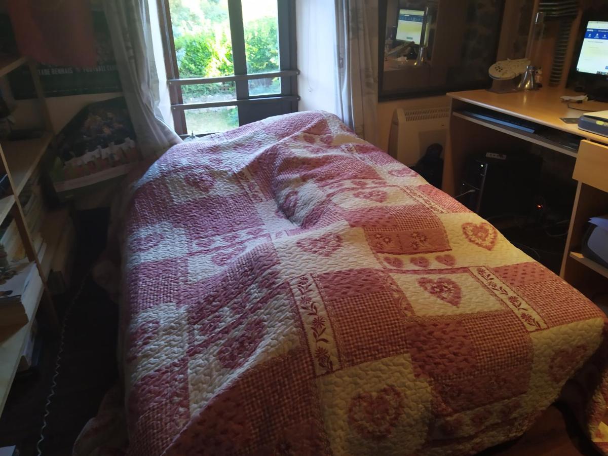 Maison En Granit Bleue Homestay